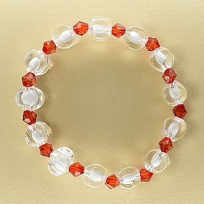 Гривна на ластик с бели кубчета и червени ромбове PICTURE OF ITEM 1127