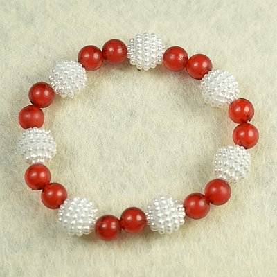Гривна на ластик с бели топчета и червени кракъл PICTURE OF ITEM 1390