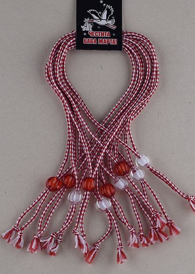Десятка бели и червени перлени топчета PICTURE OF ITEM 1557